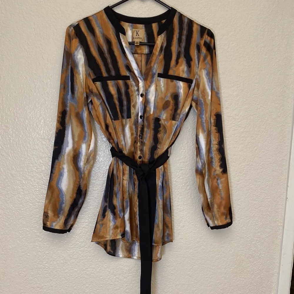 KASPER Size S Tunic Top Blouse Button Down Sash Belt Silky Feel Abstract Print